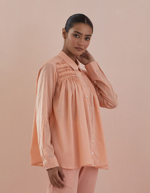 Luxury Shirt with Pin-Tuck Details & Pants in Peach – Co-ordinate Set of 2 | Vinusto

