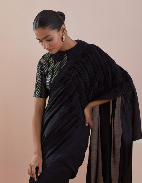 Shop Co-Ord Set - Chanderi Saree With Textured Cotton Blouse In Black (Set Of 2)at Best Price online - By Vinusto