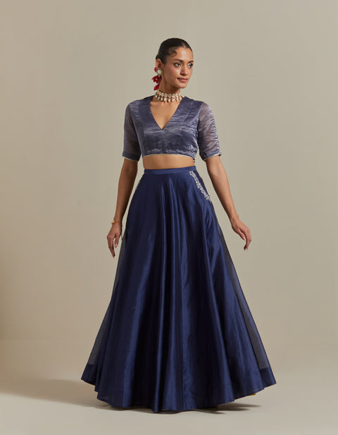 Buy Embroidered Blue Chanderi Skirt with Color Block Dupatta in Blue & Aqua – Vinusto
