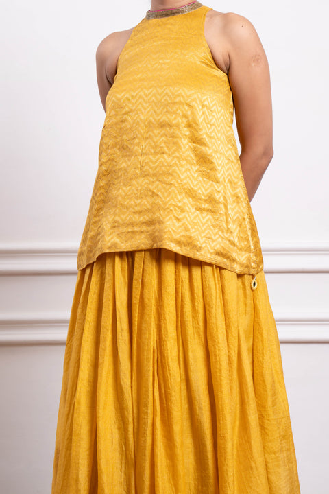 Designer Yellow Gathered Skirt With Halter Neck Zari Weave Kurti In Chanderi Handloom (Set Of 2) - By Vinusto