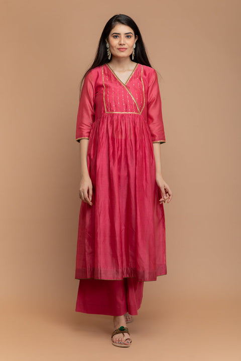 Shop Chanderi Embroidered Kurta, Cotton Pants In Fuchsia by Vinusto