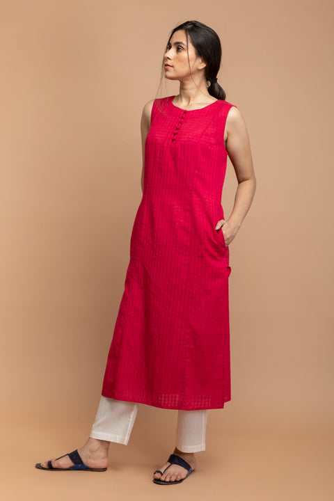 Buy Hot Pink Kurta in Textured Cotton with Off-White Cotton Trousers - Set of 2 | Vinusto

